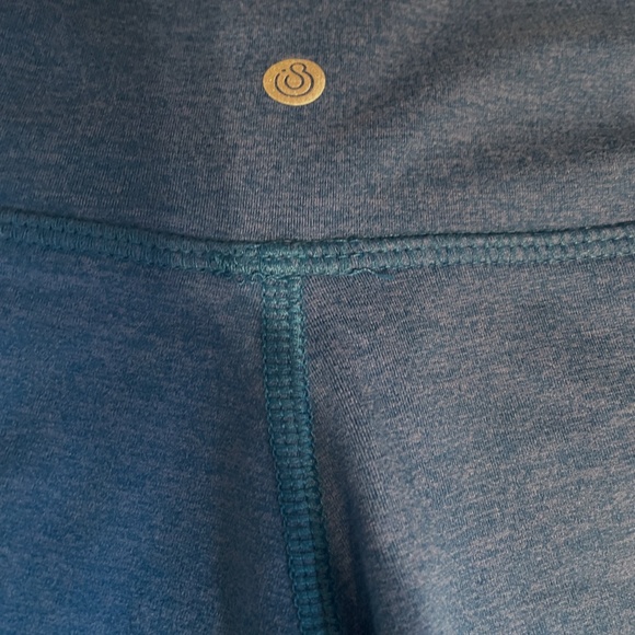 Blue Isla Movement Crossover Shorts - Picture 5 of 5